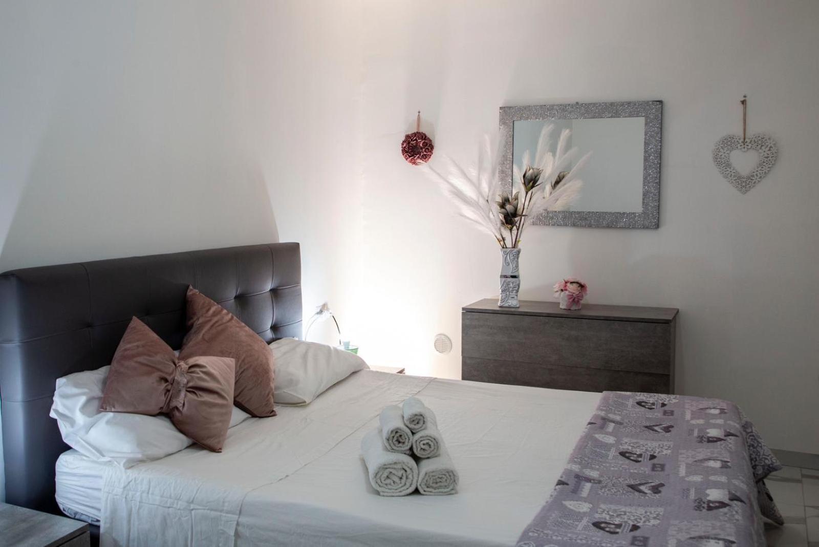 Tiluri Appartement Napels Buitenkant foto